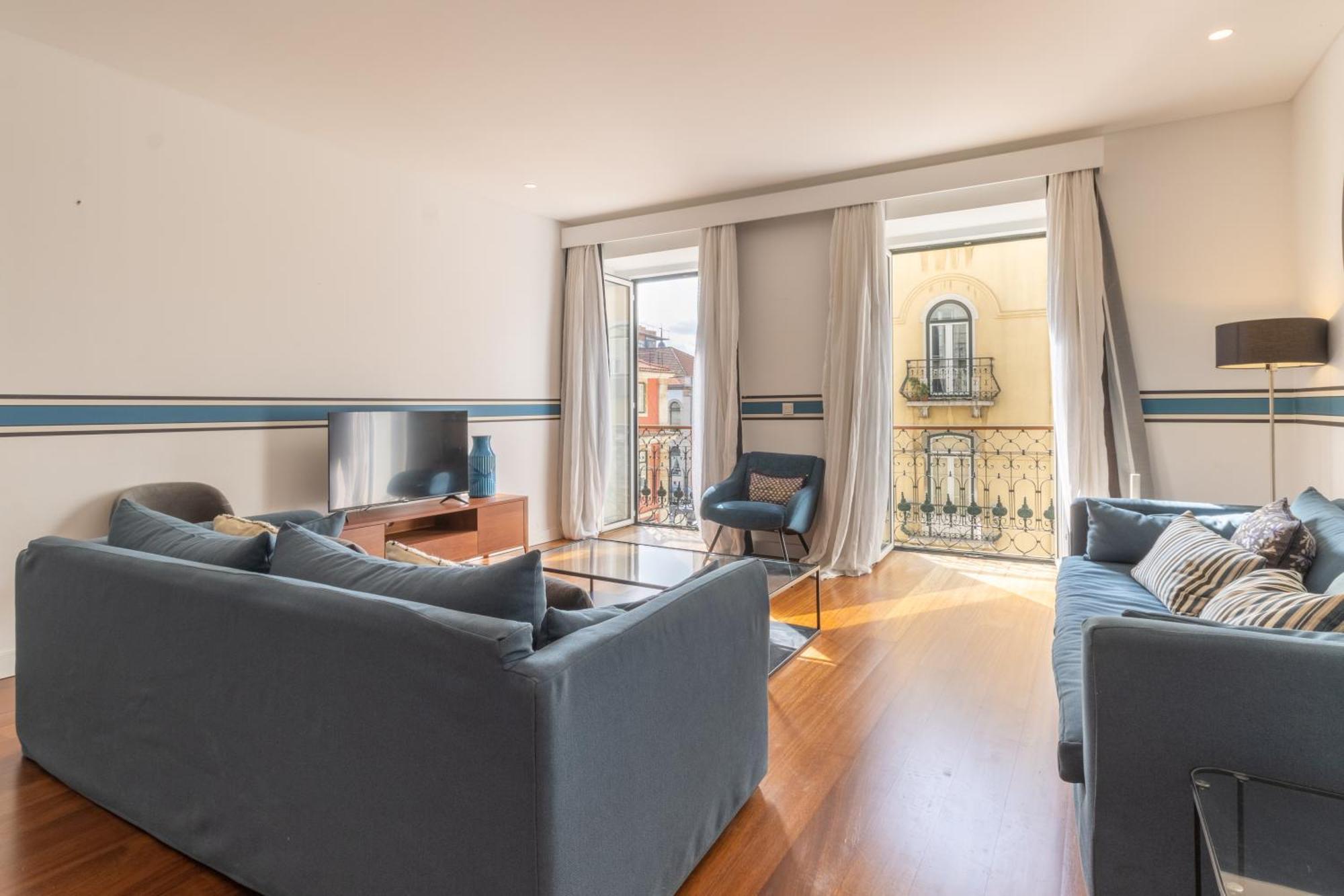 Appartamento Modern 3Br, Terrace, Ac/Heating & Self Check-In Lisbona Esterno foto